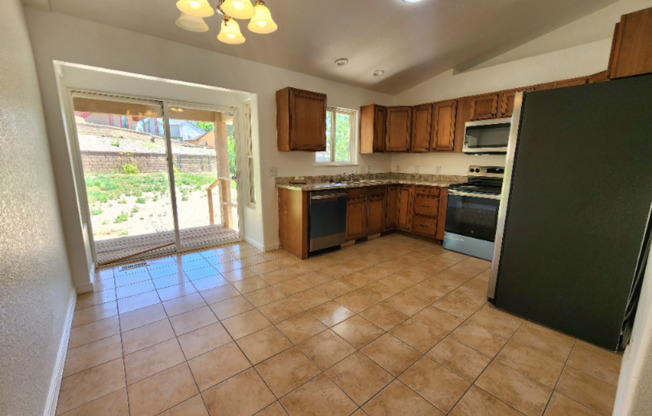 2202 Cowhand located northside Pueblo