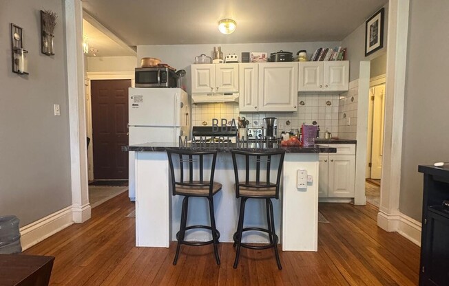 96 STRATHMORE RD
