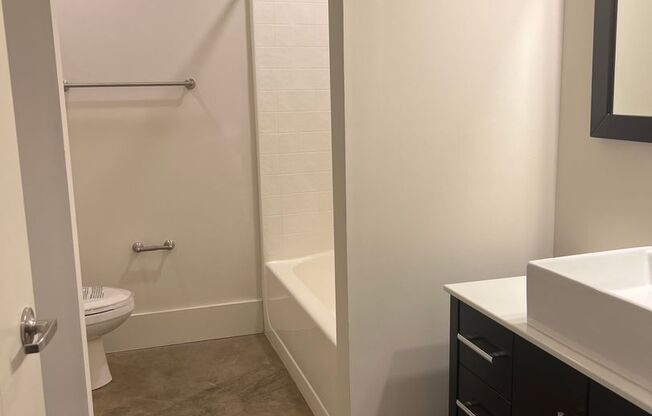 1 bed, 1 bath, 744 sqft, $1,268, Unit W132