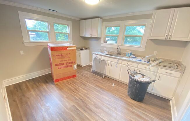 Fully Renovated 2bd/1ba House close to Downtown & I77