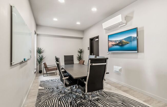 Studio, 1 bath, 328 sqft, $1,150, Unit 313