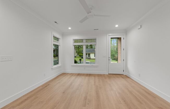 Gorgeous New Construction, Modern Finishes, Spacious Floorplan, Pet Friendly!