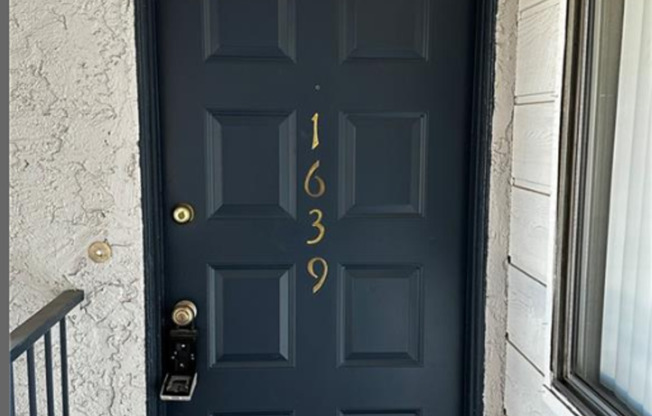 2 Bedroom 1 Bath - 2nd Floor Unit