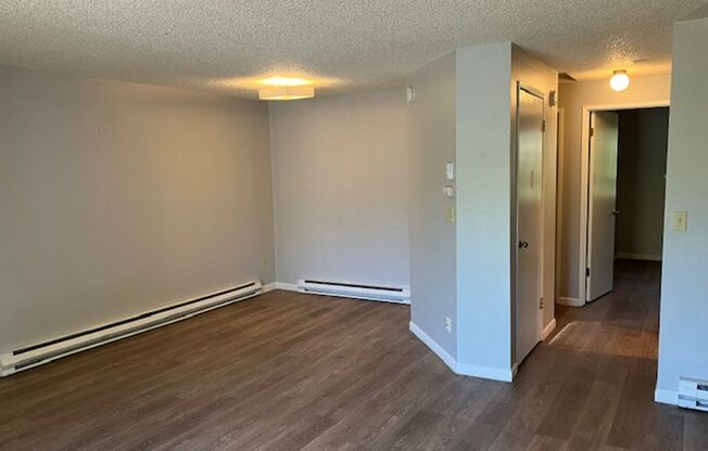 2 beds, 1 bath, 920 sqft, $1,625, Unit 153-005