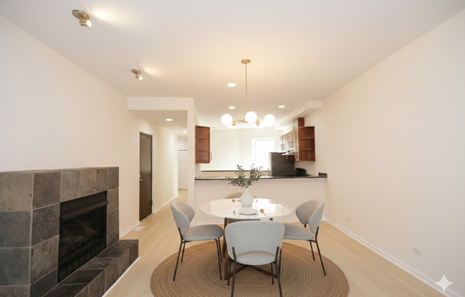 1223 E 52 ST