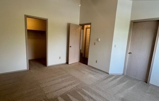 1 bed, 1 bath, 800 sqft, $1,625, Unit 1332