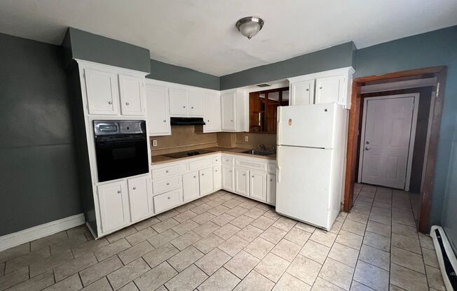 28 DEXTER ST
