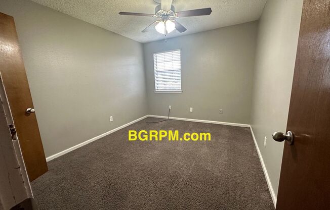 2 beds, 1 bath, 800 sqft, $725