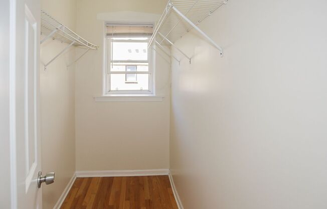 1 bed, 1 bath, 545 sqft, $1,795, Unit 3914-3W