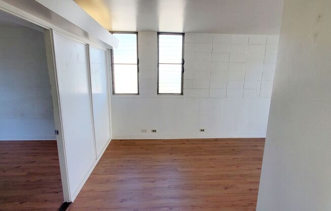 Large One Bedroom- 1749 Fern Street #4