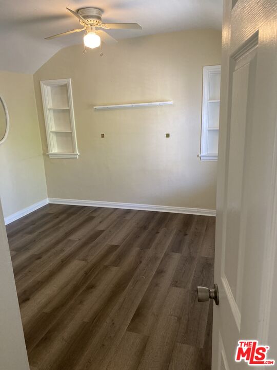 725 LORRAINE BLVD