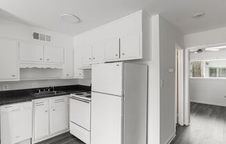 1 bed, 1 bath, 517 sqft, $925, Unit 14