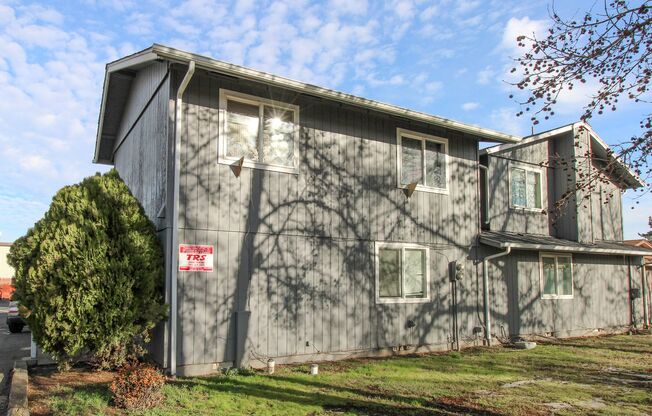 1543-1611 Salishan St SE