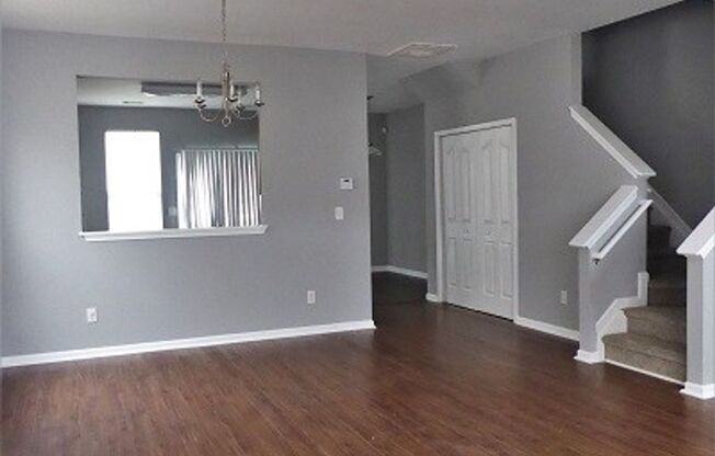 3BR/2.5BA Townhome in Cobblestone Cove, Move In Ready - Paint and Flooring is new