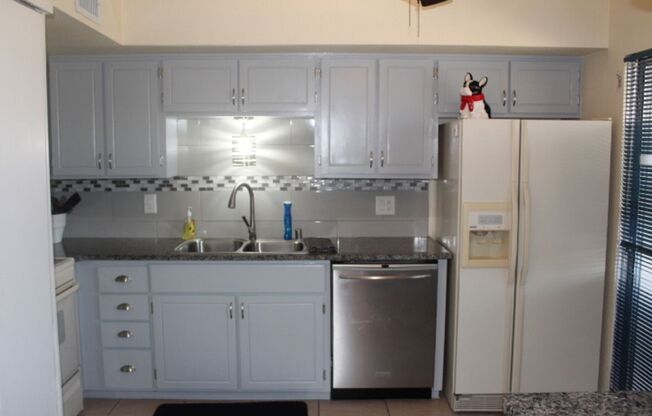 2 beds, 2.5 baths, $1,900, Unit 1730 Swanson Ave 11-1