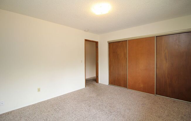 2 beds, 1 bath, $1,425