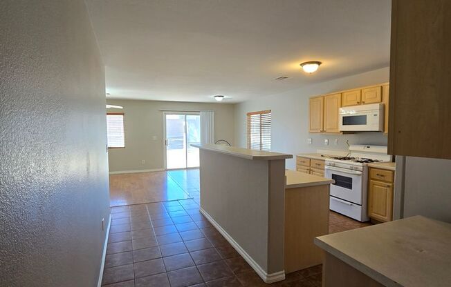 A Fabulous 4 Bedroom Home in N.Las Vegas 1 Bedroom Downstairs.