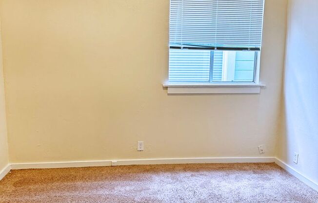 5bed/2bath Single Family Home!