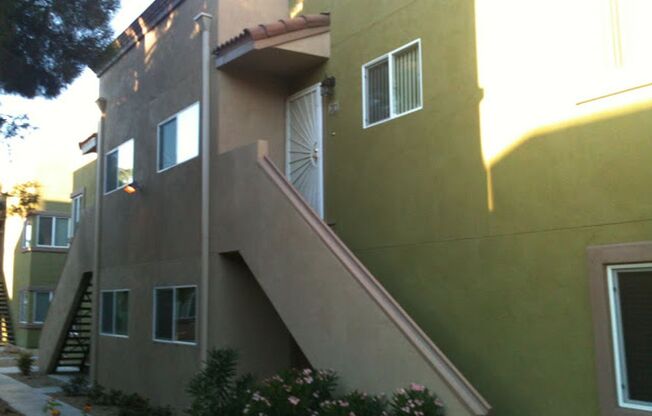 2 beds, 2 baths, $1,295, Unit Unit 201