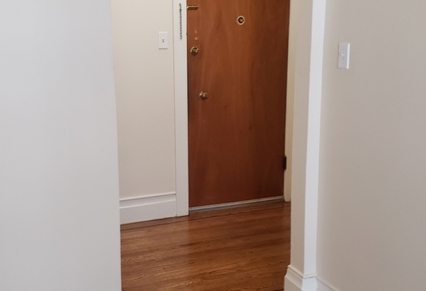 Studio, 1 bath, $2,125, Unit 504