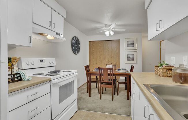 2 beds, 2 baths, 900 sqft, $1,849, Unit 7939