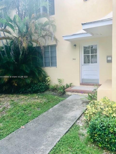 1014 E PONCE DE LEON BLVD