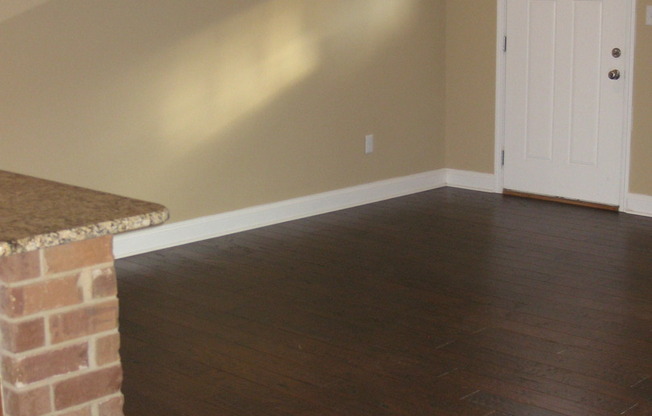 3 beds, 2.5 baths, 1,425 sqft, $1,425, Unit 116