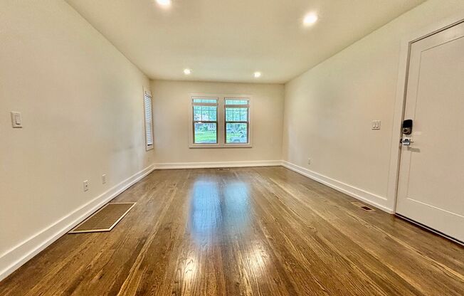 Roanoke Apartments