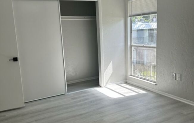 2 beds, 2 baths, 985 sqft, $1,349, Unit B28