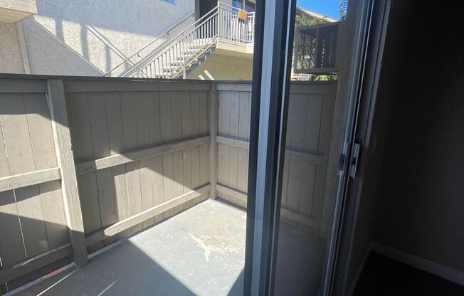 2 beds, 1 bath, 800 sqft, $2,150, Unit 45