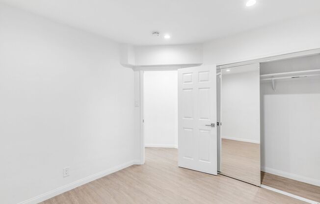 1 bed, 1 bath, $2,295, Unit K