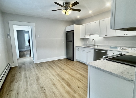 2 beds, 1 bath, 1,000 sqft, $2,750, Unit 2