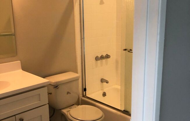 1 bed, 1 bath, $2,125