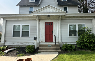 219 W CHESTER PIKE