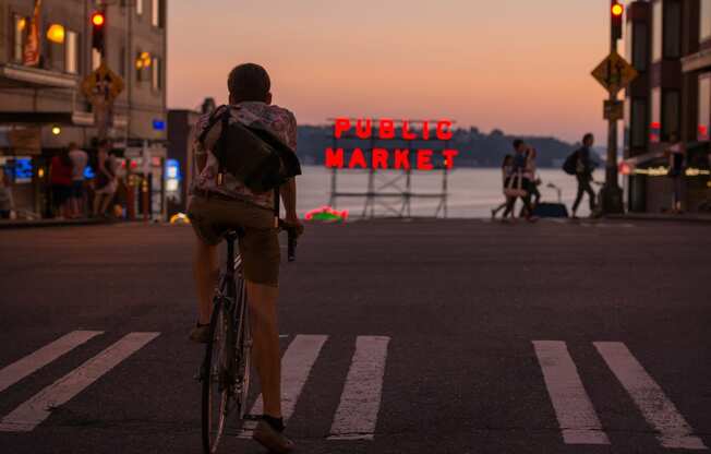 Walk Or Bike To Pike Place Market from The Martin, Seattle, Washington