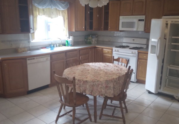 215 SMT ST