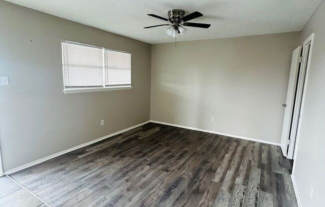 1 bed, 1 bath, 595 sqft, $895, Unit 17A