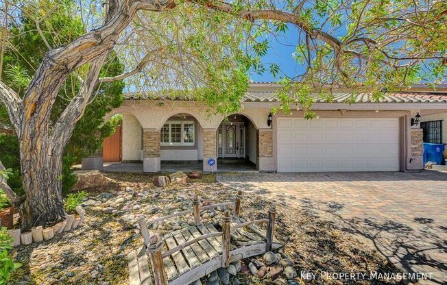 3880 LEISURE LN