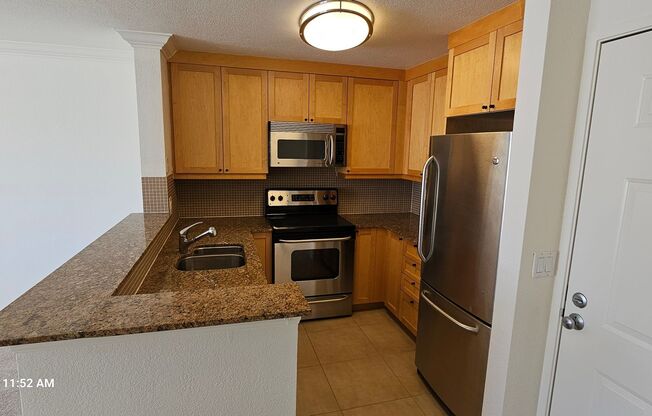 1 bed, 1 bath, $2,500