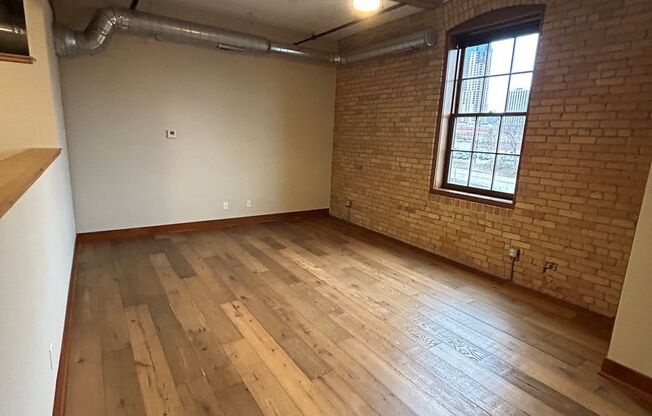 1 bed, 1 bath, 1,005 sqft, $1,695, Unit 203