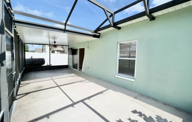 4 beds, 2 baths, $2,595