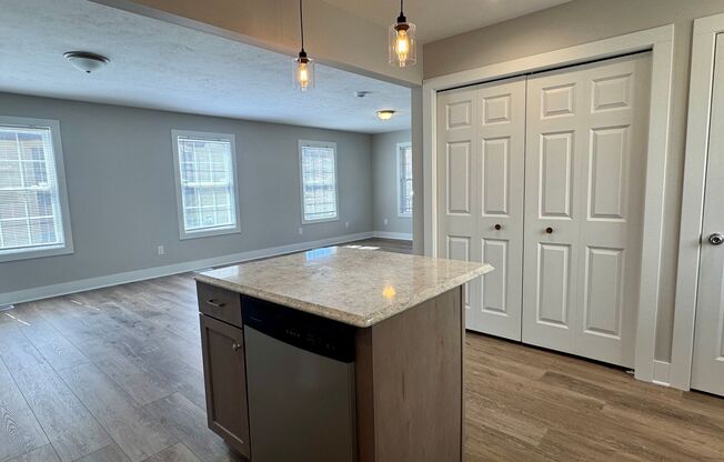 840 Madison SE