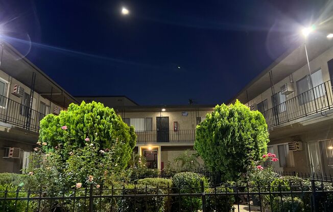 1 bed, 1 bath, 675 sqft, $1,645, Unit 16