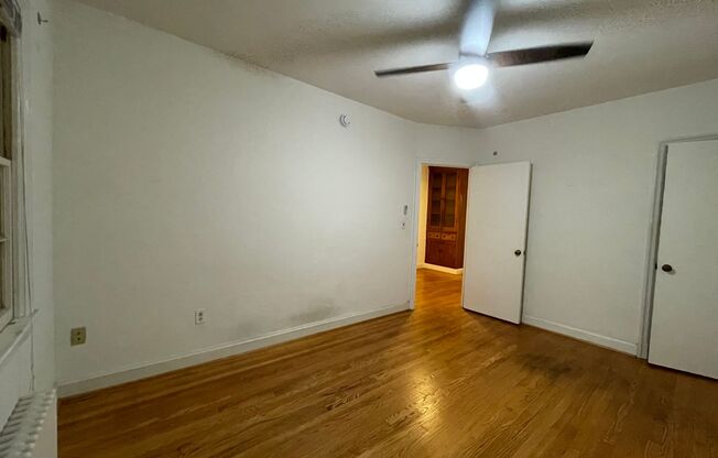 2 beds, 1 bath, 875 sqft, $2,450, Unit 3