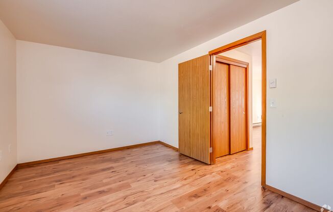 2 beds, 1 bath, 775 sqft, $1,079.99, Unit 1363-03