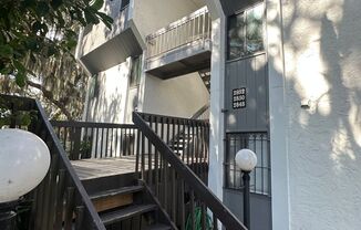 1 bed, 1 bath, $1,200, Unit Unit 202