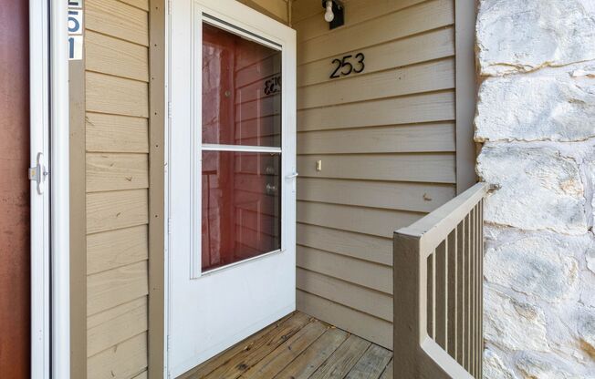 Cozy 1 bedroom Minutes North of Downtown Austin!