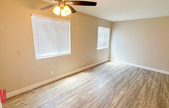 2 beds, 1 bath, $1,975, Unit 4968-01