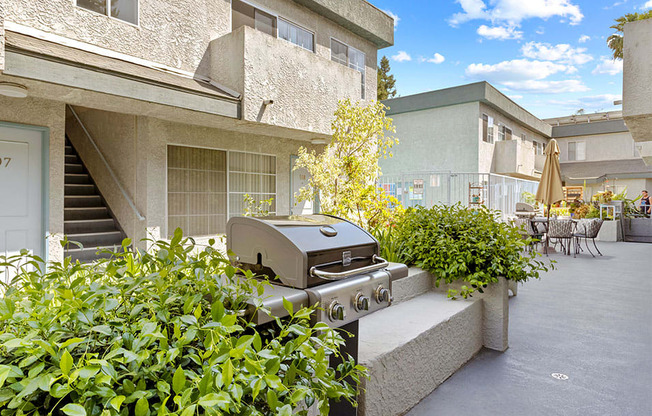 Barbeque area in Tilden Oaks courtyard.