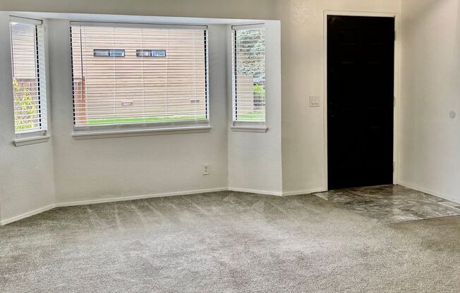 3 Bed / 2 Bath Kirkland-Finn Hill rambler $3,395/month